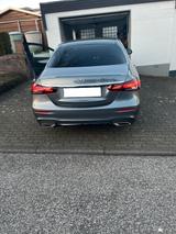 Mercedes-Benz E 200 AMG Line*Grau Metallic - : Grau, Limousine, Metallic
