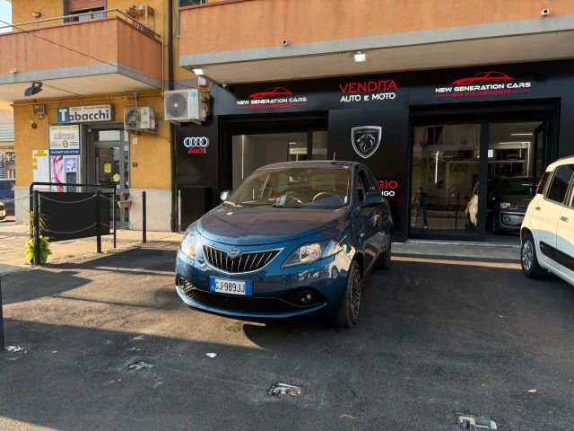 Другие Lancia Ypsilon 1.0 FireFly 5 porte S&S Hybrid Go