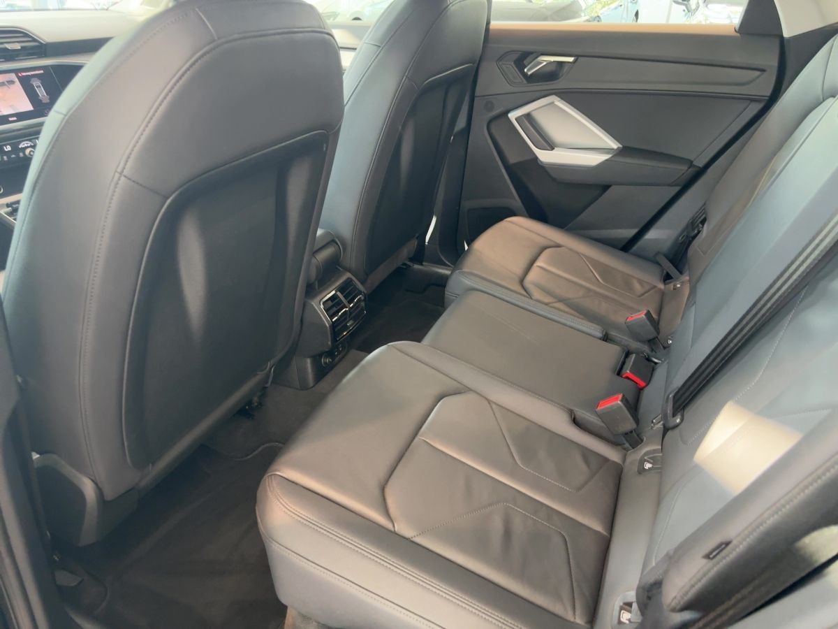 Audi Q3 Sportback 35 2.0TDI DSG S-Line NAVI AHK LED K foto 8