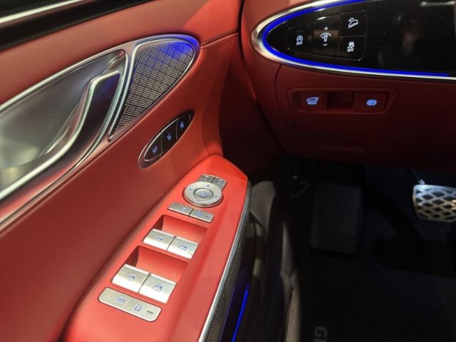 Fahrzeugabbildung Genesis GV70 Sport 4WD Memory Sitze LED ACC El. Heckklap