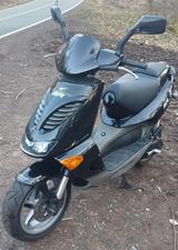 Aprilia SR 50 Stealth LC TOP ZUSTAND 50ccm Roller Mofa - Offers