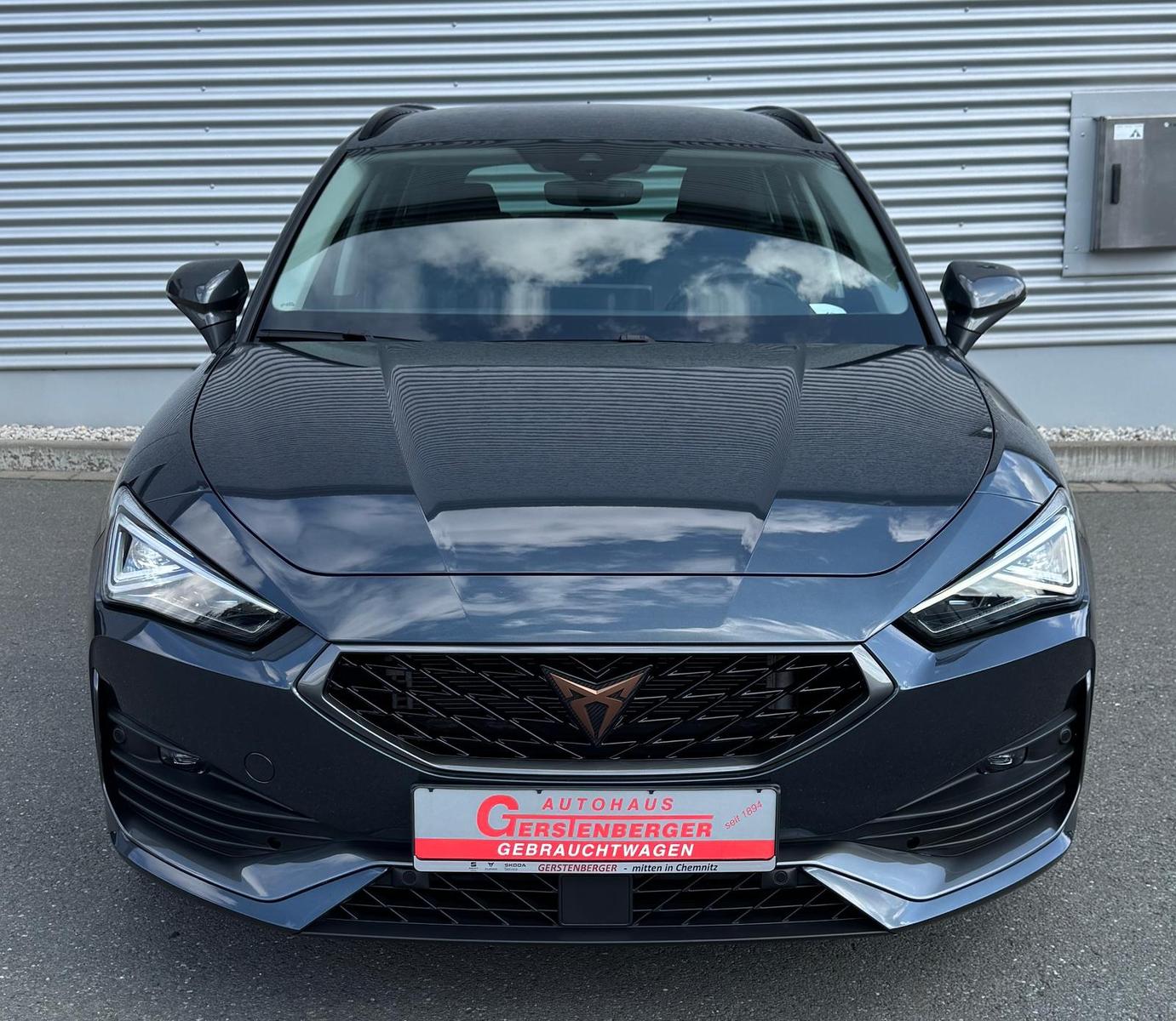 Cupra LEON SPORTSTOURER 2.0TSI DSG MATRIX/NAVI/ACC/KAM