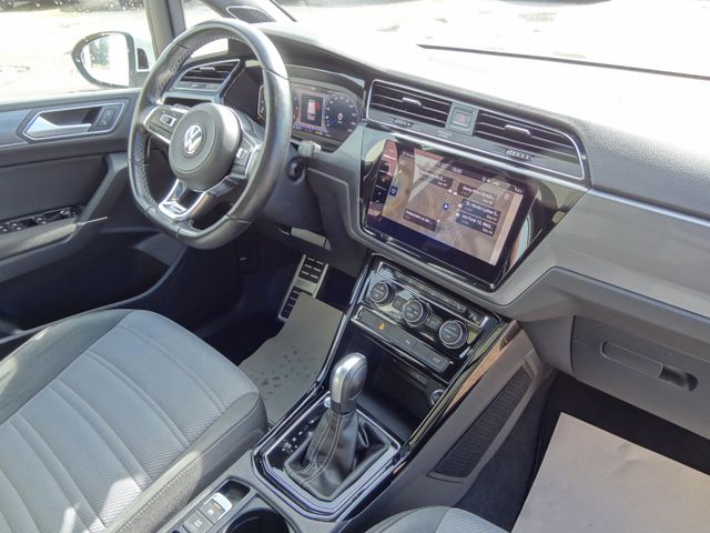 Fahrzeugabbildung Volkswagen Touran/2xR-Line/Pano/AHK/LED/Navi/Voll/Virtual/