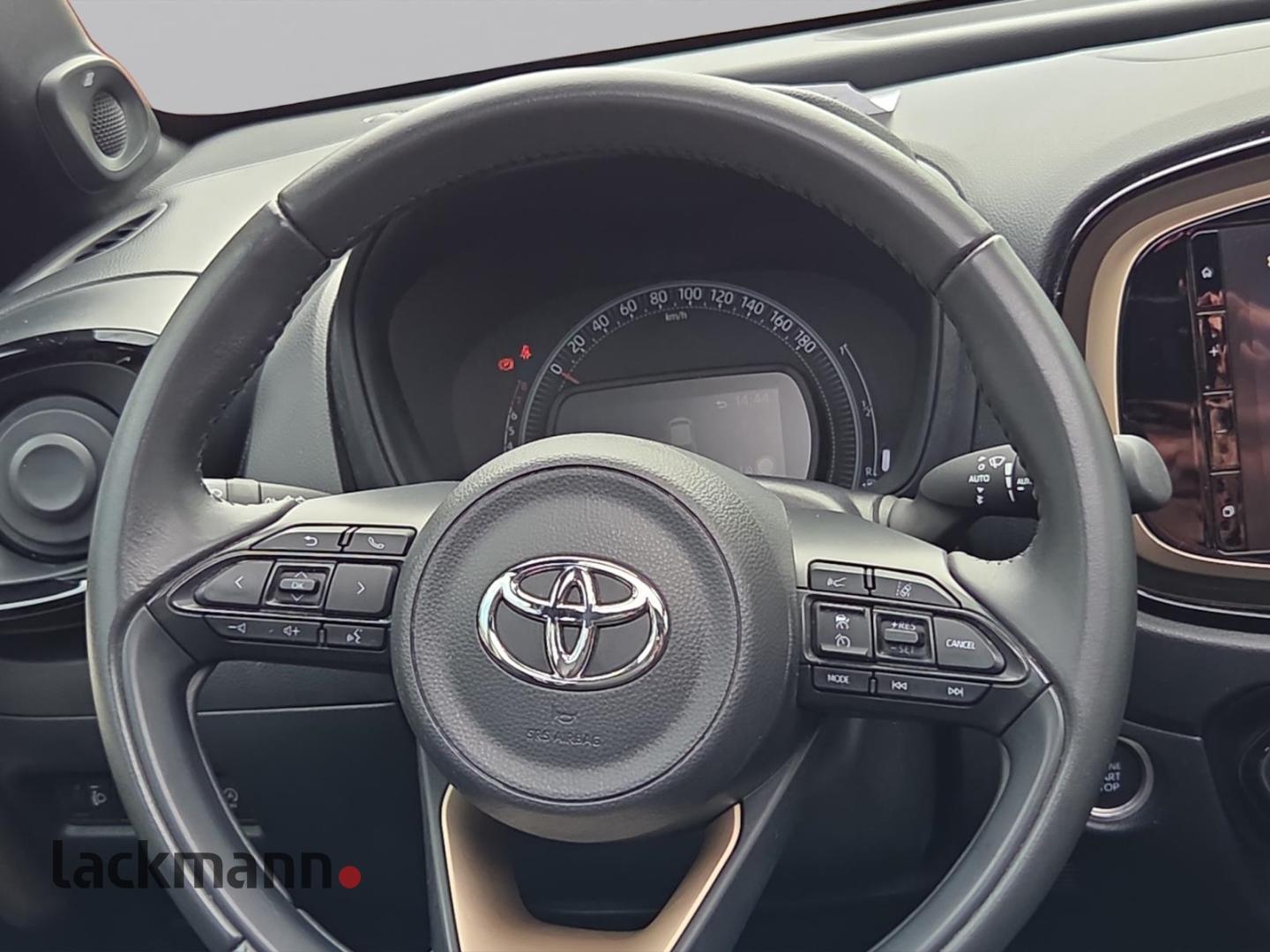 Toyota Aygo X Air Explore*JBL*Faltdach*Sitzhzg.*PDC v+h