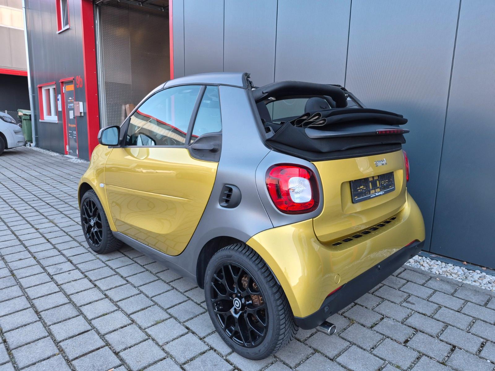 Smart For Twofortwo cabrio 0.9 66 kW Aut. PDC Alu