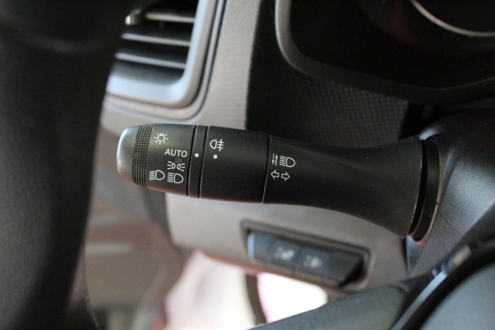 Fahrzeugabbildung Renault Trafic Kasten L1H1 3,0t Komfort *AHK*