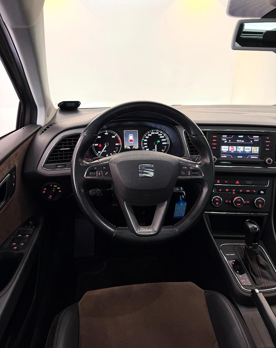 SEAT Leon ST X-Perience 2.0 TDI 184 ch • DSG • 4Drive • Pano • DCC • Alcantara