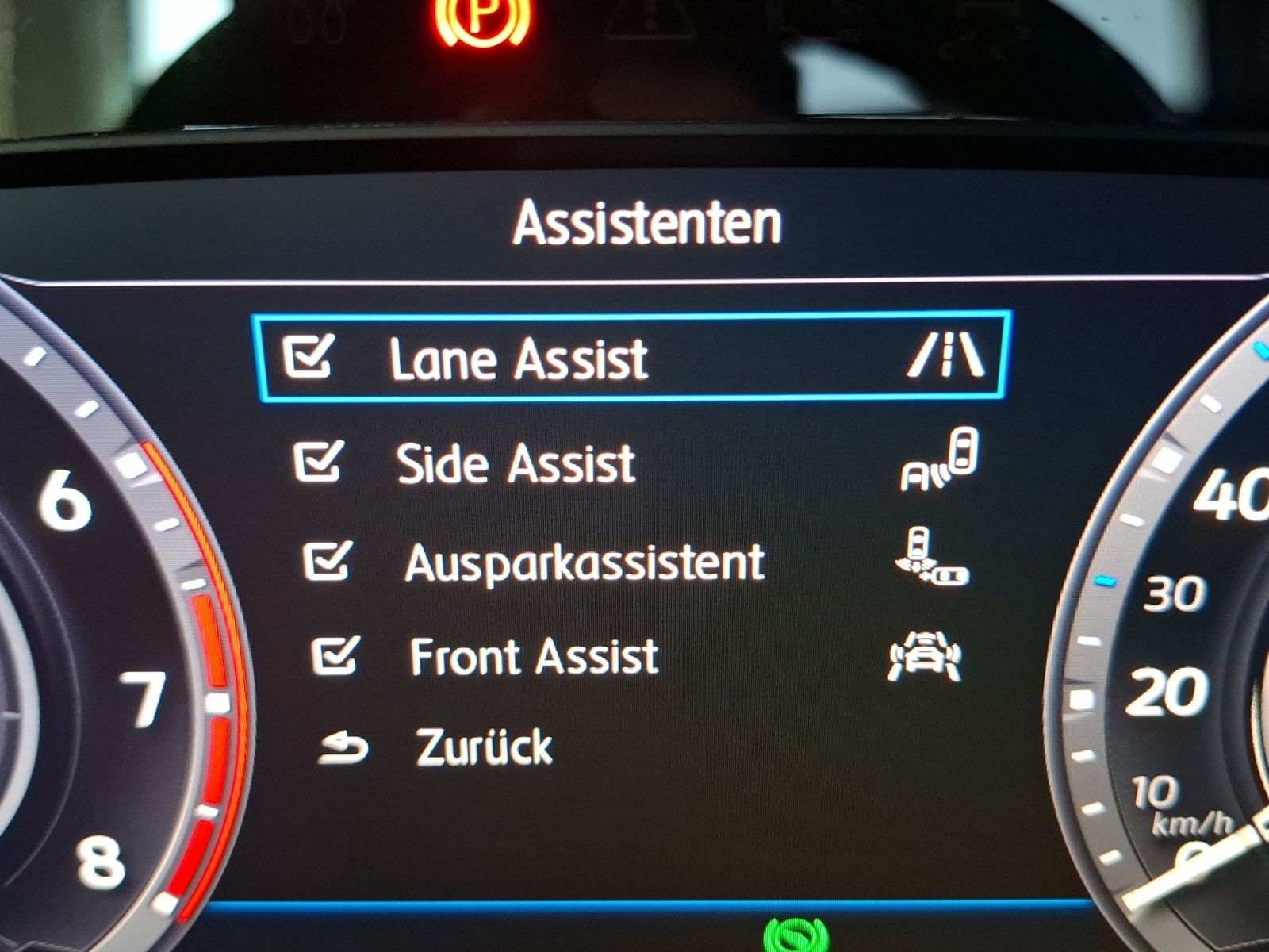 Fahrzeugabbildung Volkswagen Tiguan TSI R-Line DSG 4M LED AHK Navi Pano HUD A