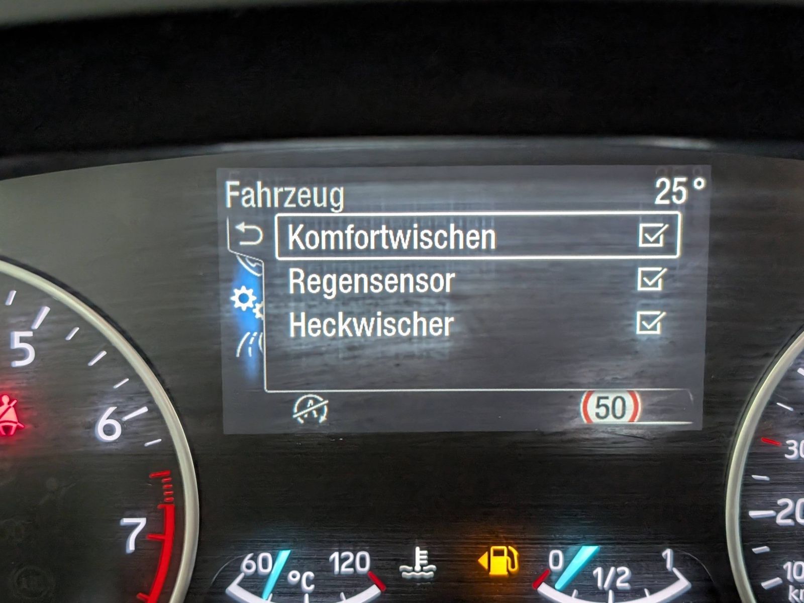 FORD EcoSport 1.0 EcoBoost Titanium Navi B&O – Bild 31