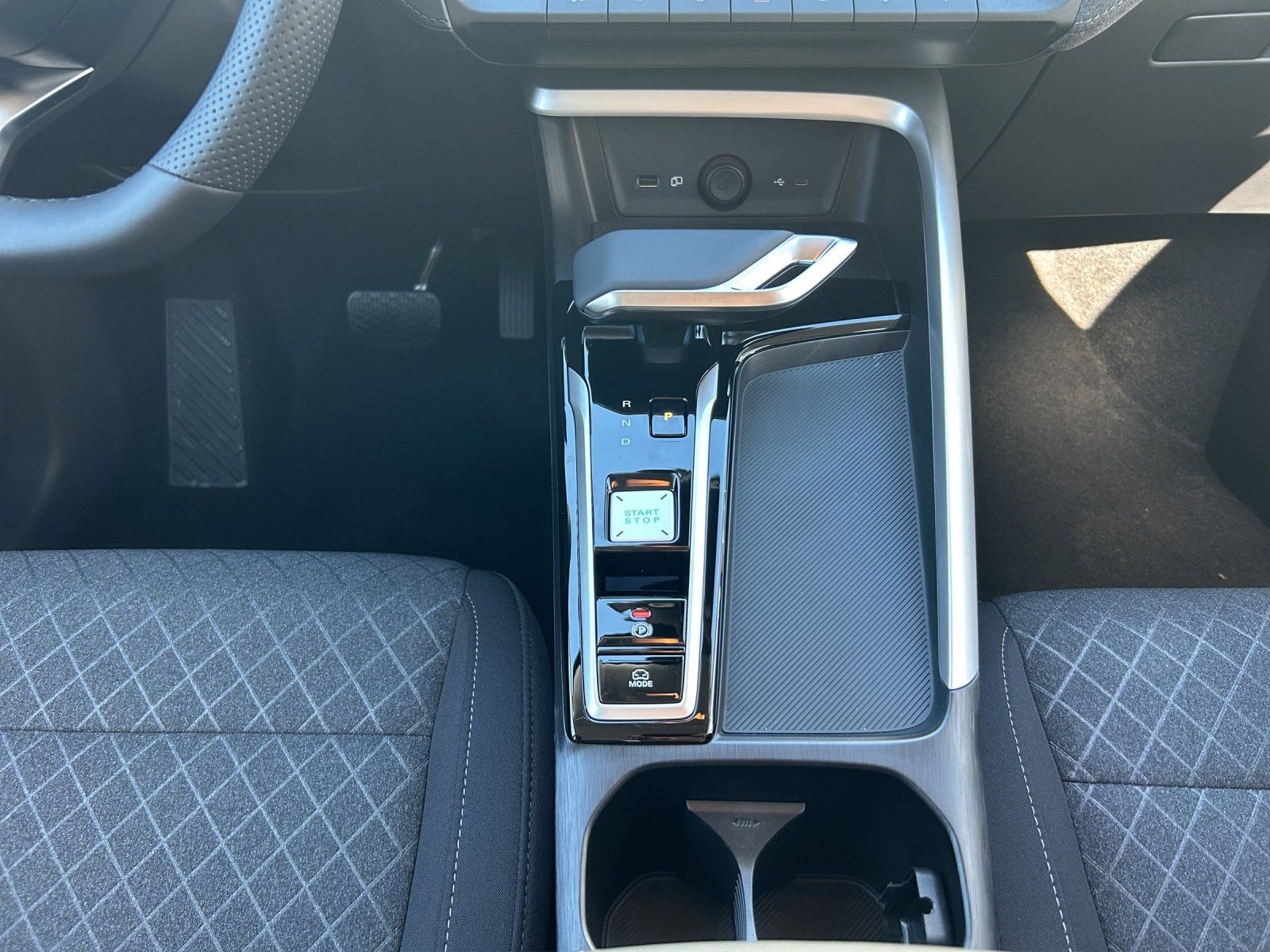 Fahrzeugabbildung MG MG ZS Comfort HEV Aut./