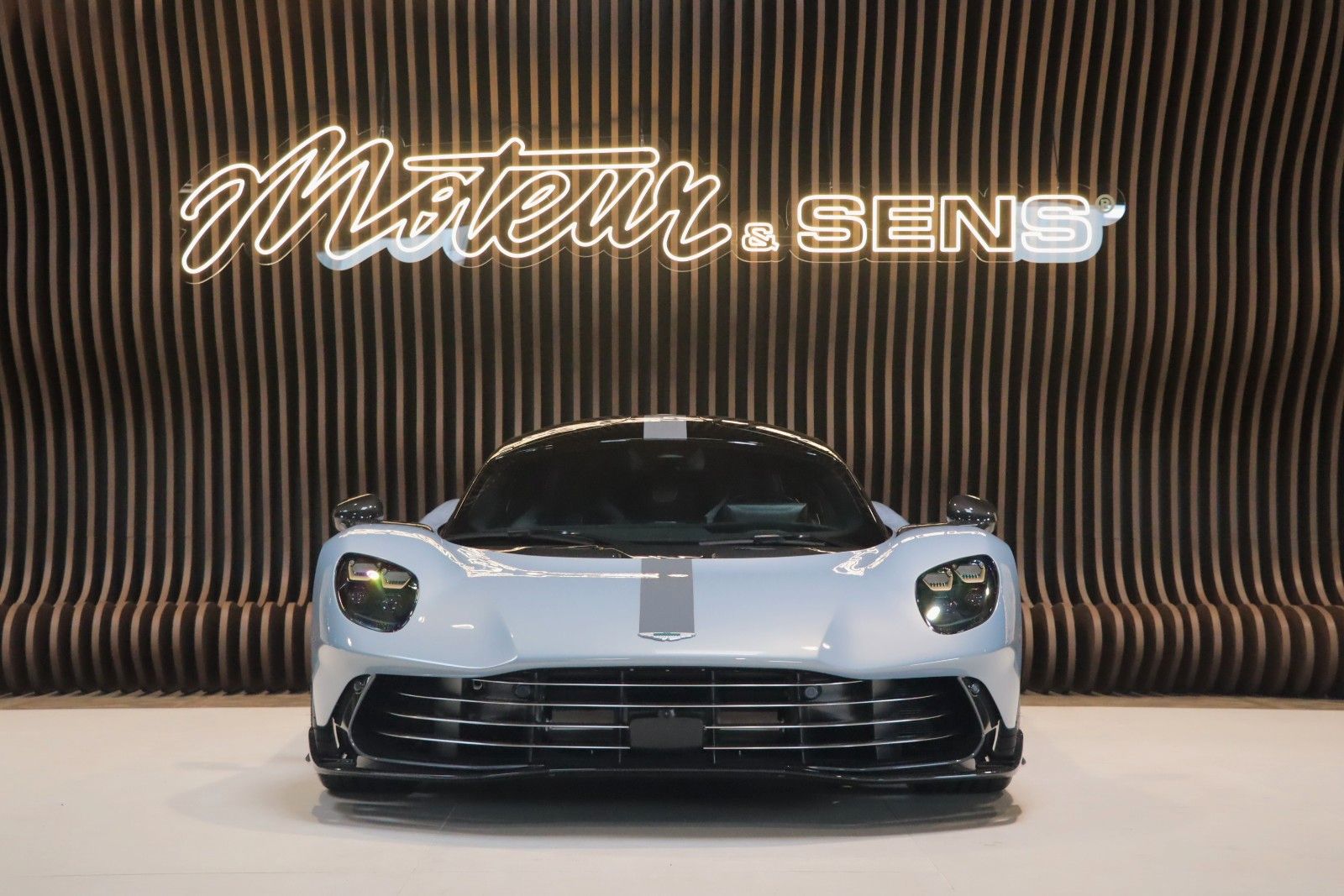 Aston Martin Valhalla - Mako Blue - kilométrage de livraison imagem 3
