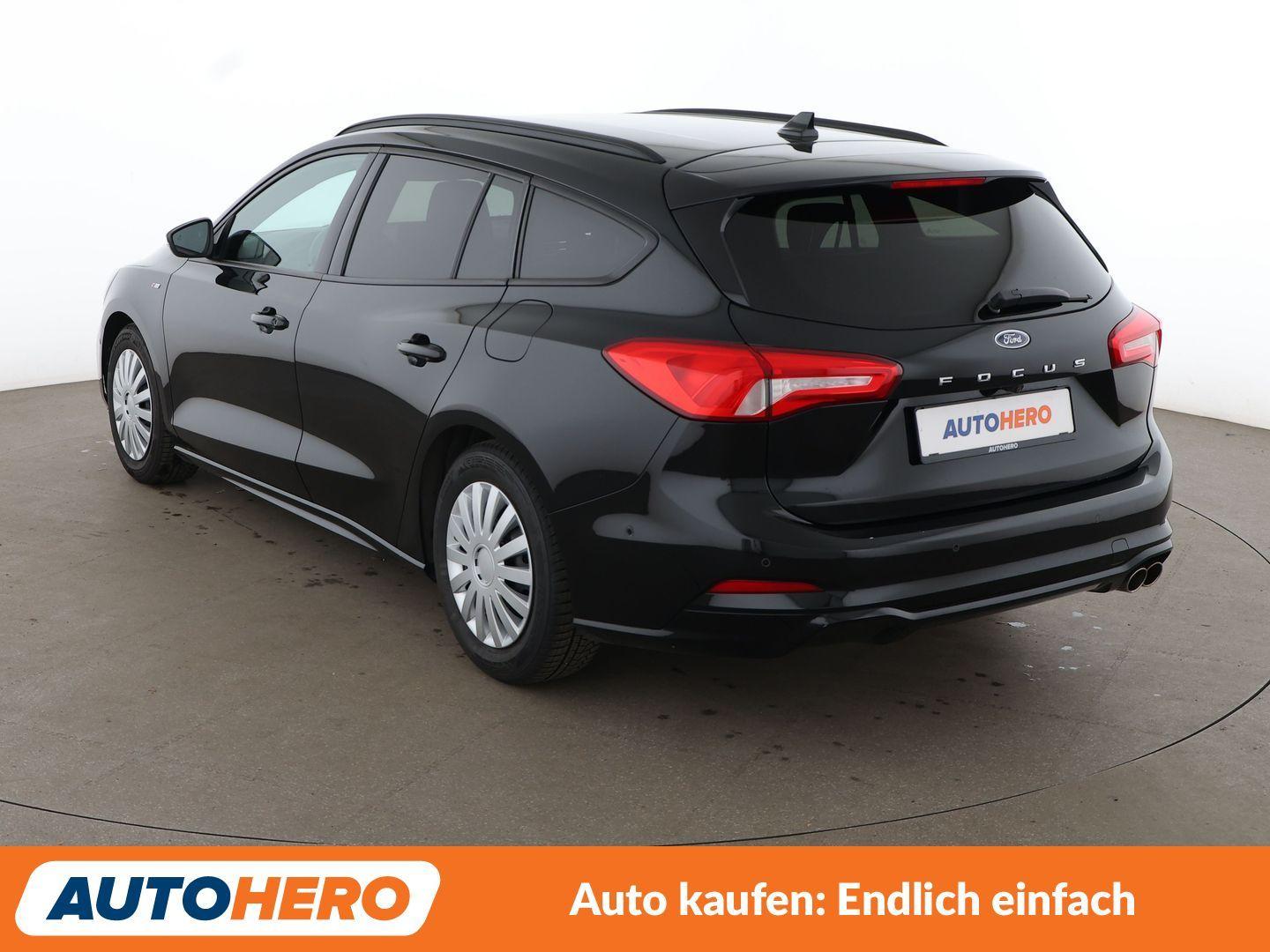 Ford Focus 1.0 EcoBoost ST-Line*NAVI*LED*SPUR*PDC*SHZ