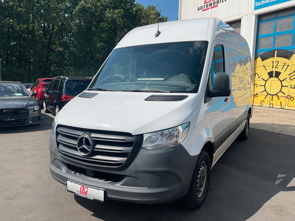 Image of Mercedes-Benz Sprinter