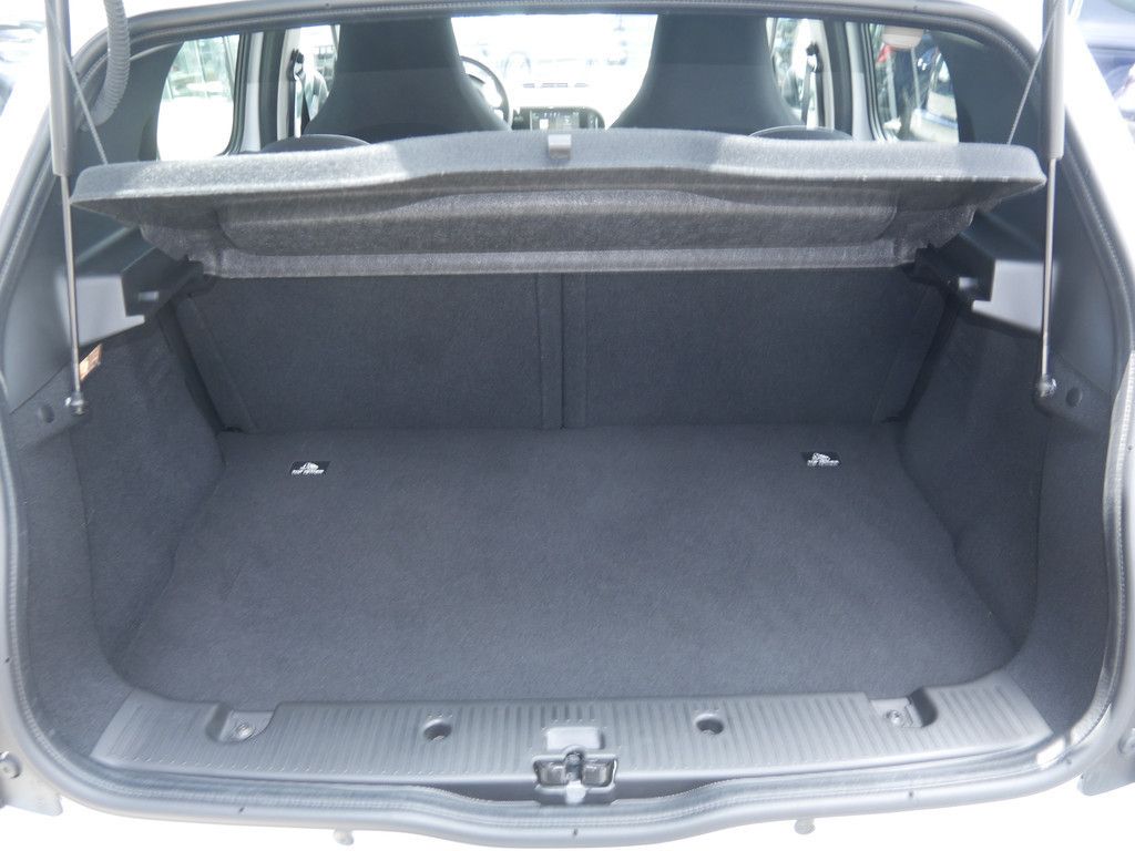 Fahrzeugabbildung Renault Twingo EQUILIBRE SCe 65