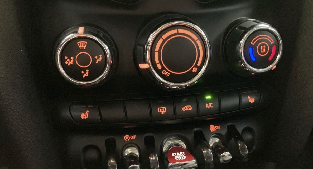 Fahrzeugabbildung MINI COOPER 1.5 3-TÜR PANO./SHZ/TEMP./KLIMA/NEBEL