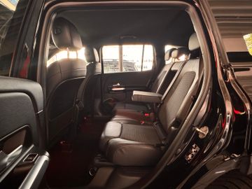 Mercedes GLB 200 - 4