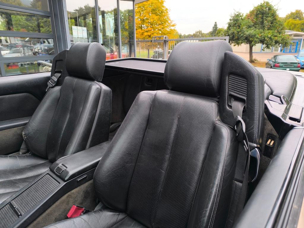 Mercedes-Benz SL 300