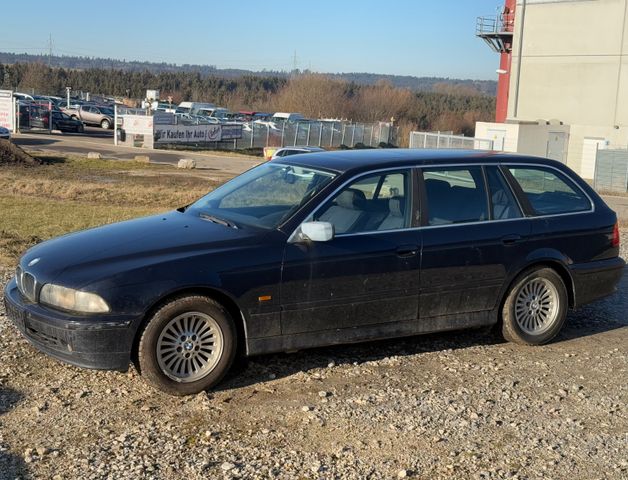 BMW 520d Touring *KLIMA*SITZHEIZUNG*SCHIEBEDACH*AHK*