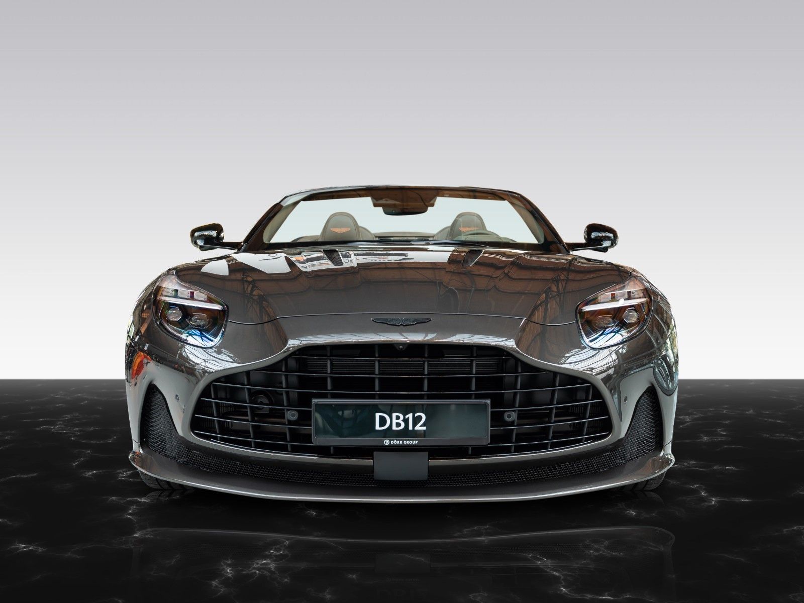Aston Martin DB12 Volante | Q Paint | Gloss Black Style Pack imagem 3