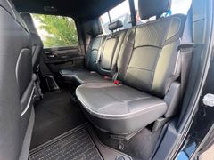 DODGE RAM 3500 Dually Crew Cab Limited 6.7TD HO