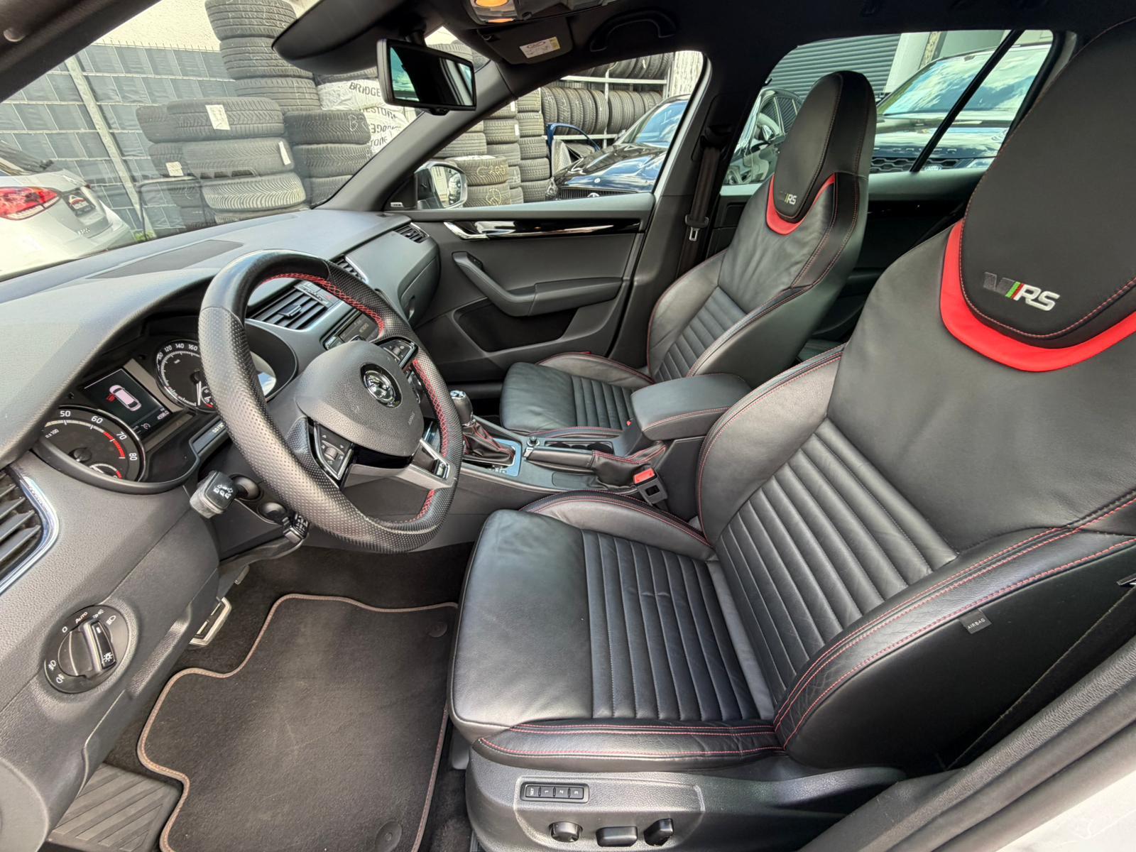 Skoda Octavia Combi RS 230 ch DSG • ACC • Caméra • CarPlay • Keyless • Hayon électrique