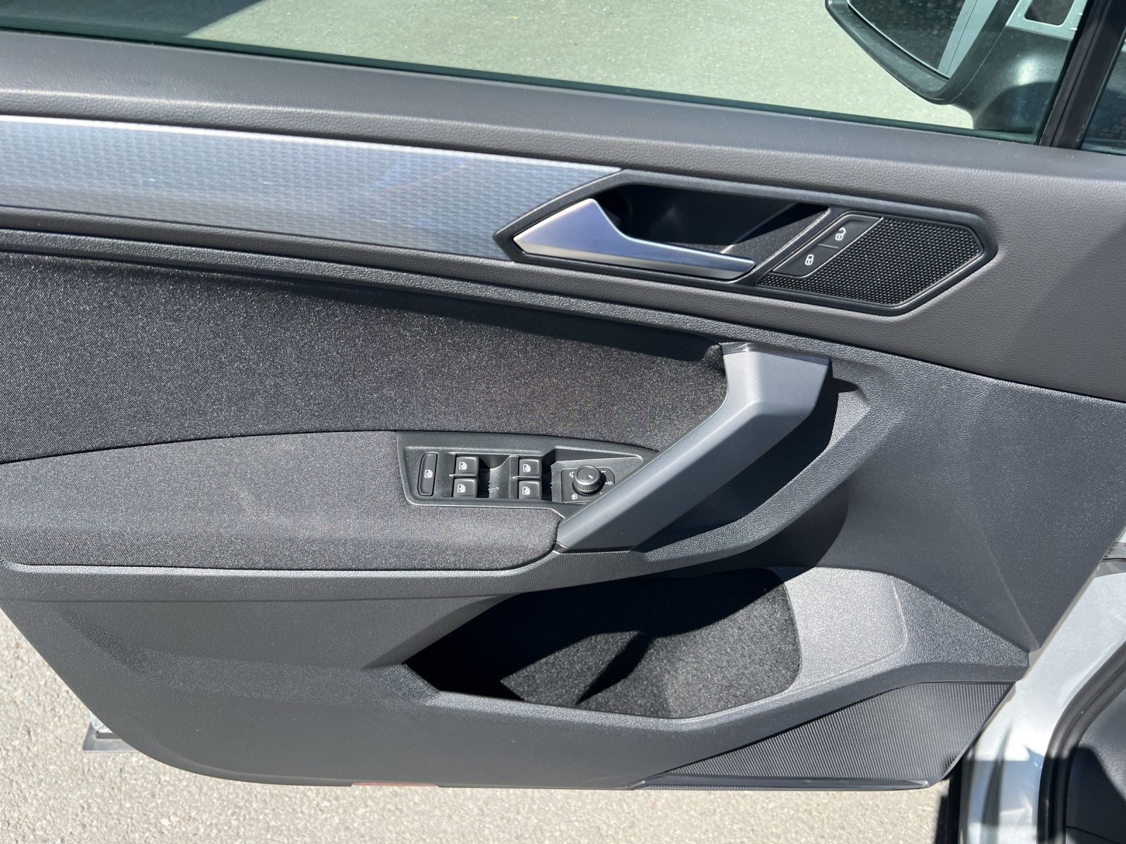 Tiguan Life 2.0 TSI 4M DSG LED*Navi*Pano