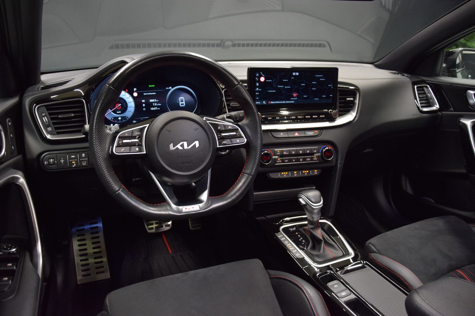 Fahrzeugabbildung Kia pro cee'd / ProCeed GT PANO ACC JBL Kamera