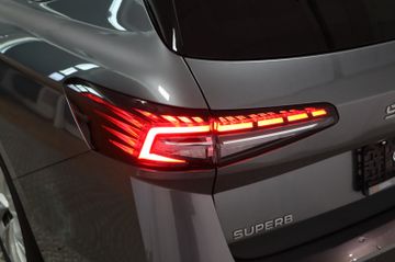 Skoda Superb Combi 2.0 TDI 142 kW 4x4 AHK StHz