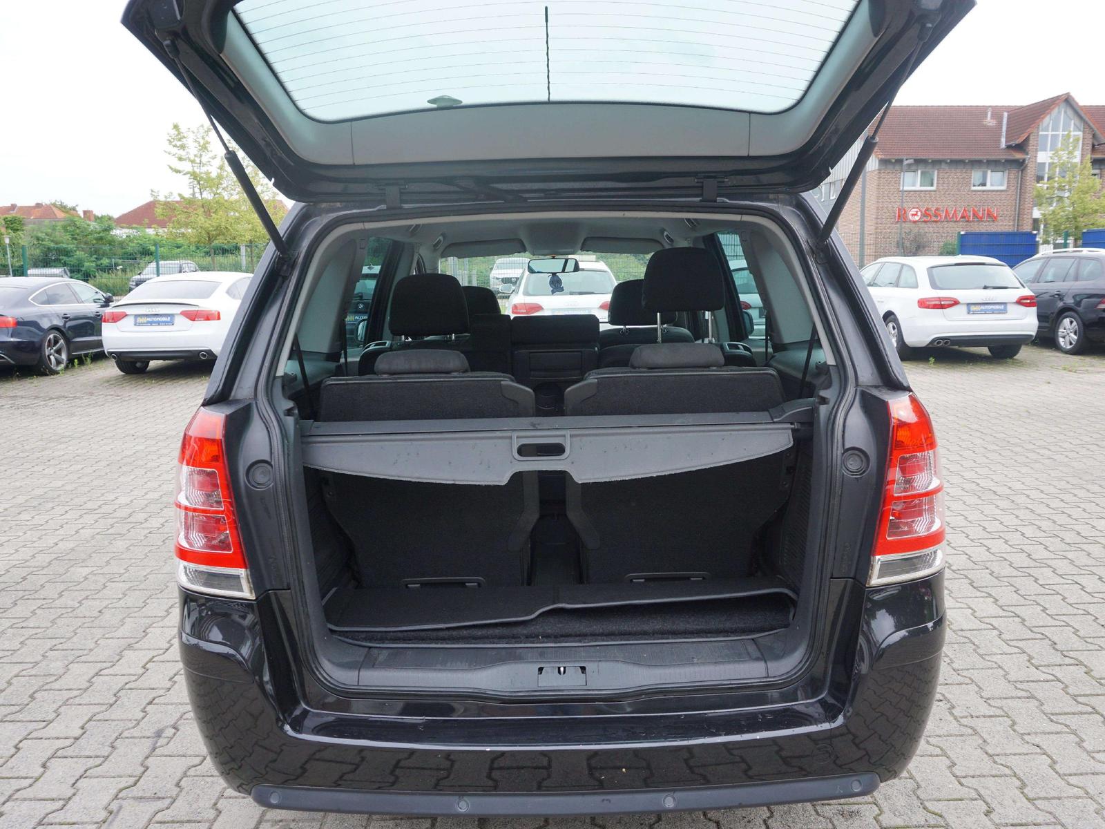 Opel Zafira Family /KLIMA/EURO5/SCHECKHEFT/TÜV NEU/