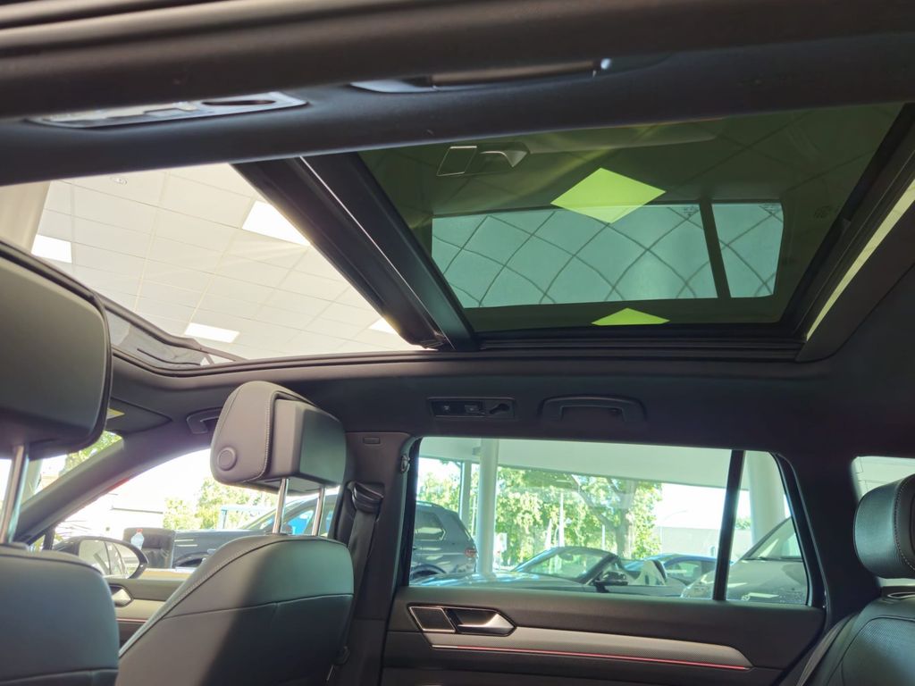 Volkswagen Passat Variant Elegance 4M R-line*PANO*HUD*STHZG