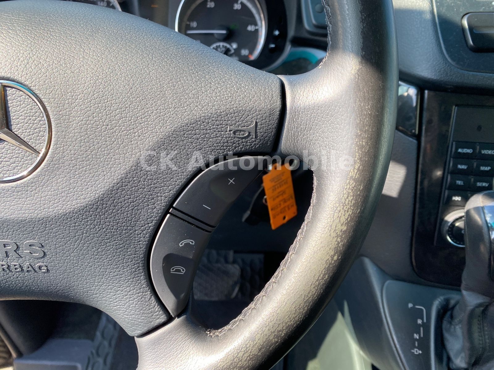 Fahrzeugabbildung Mercedes-Benz Viano 3.0 CDI lang Activity/6 Sitze/Leder/AHK