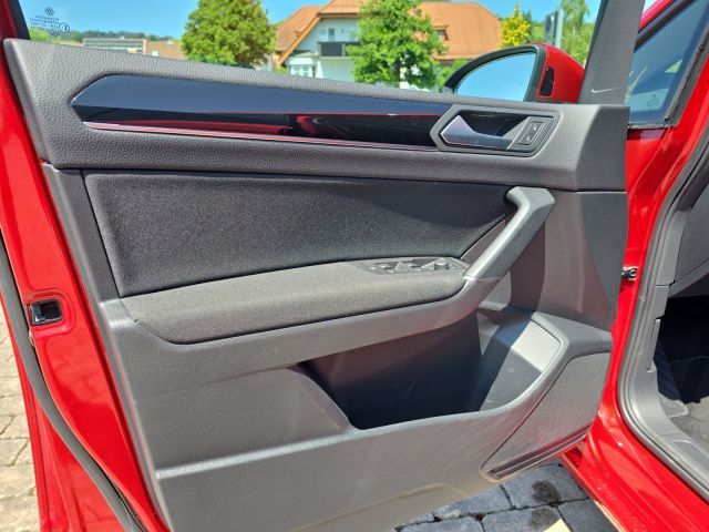 Fahrzeugabbildung Volkswagen Touran Comfortline 2.0 DT110 TDID7F, AHK, SD