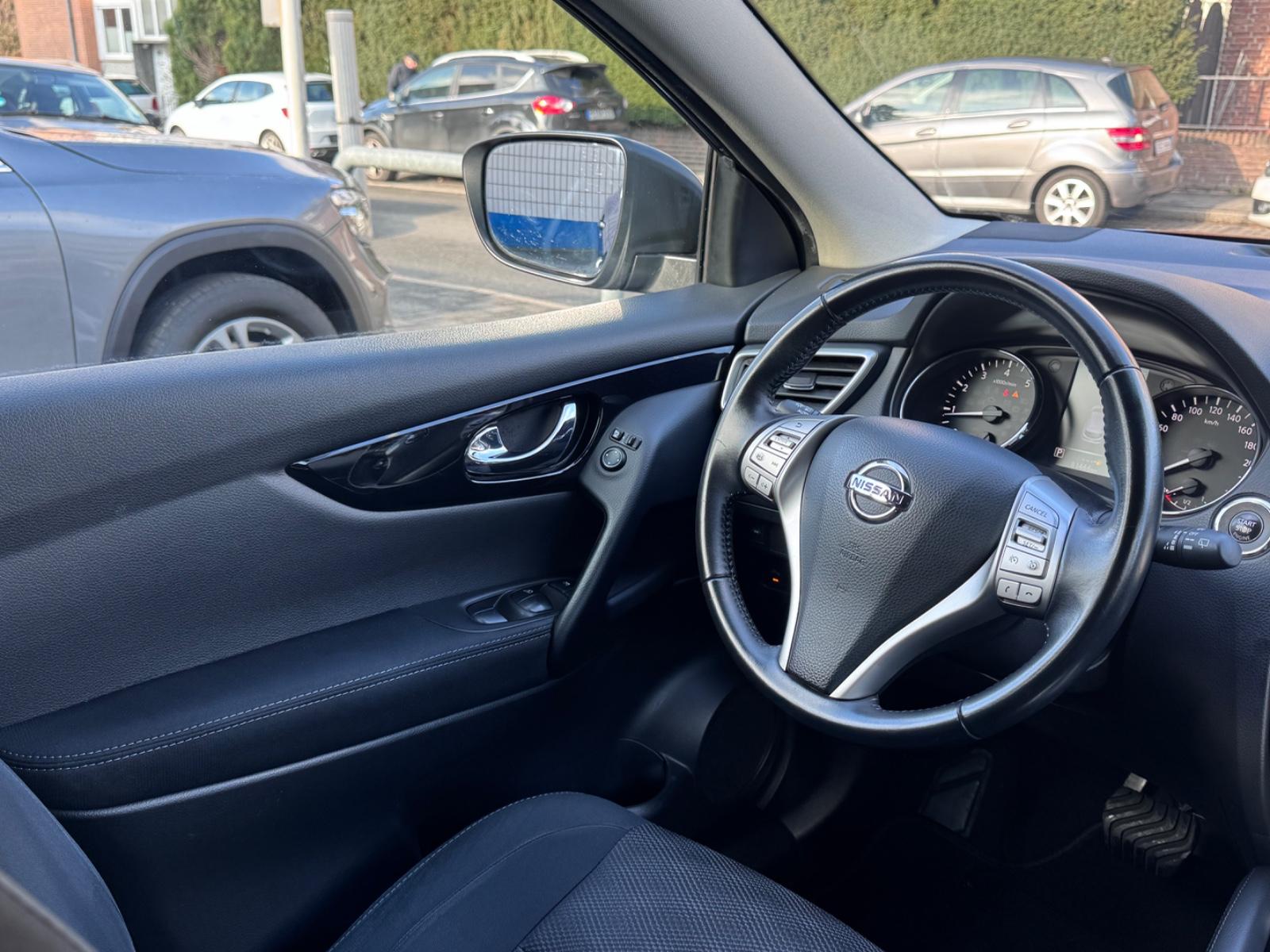 Nissan Qashqai 360° KAMERA,AUTOMATIK,KLIMA,1-HAND