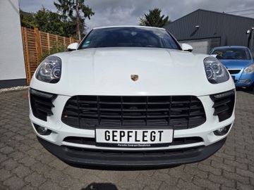 Porsche Macan - 3