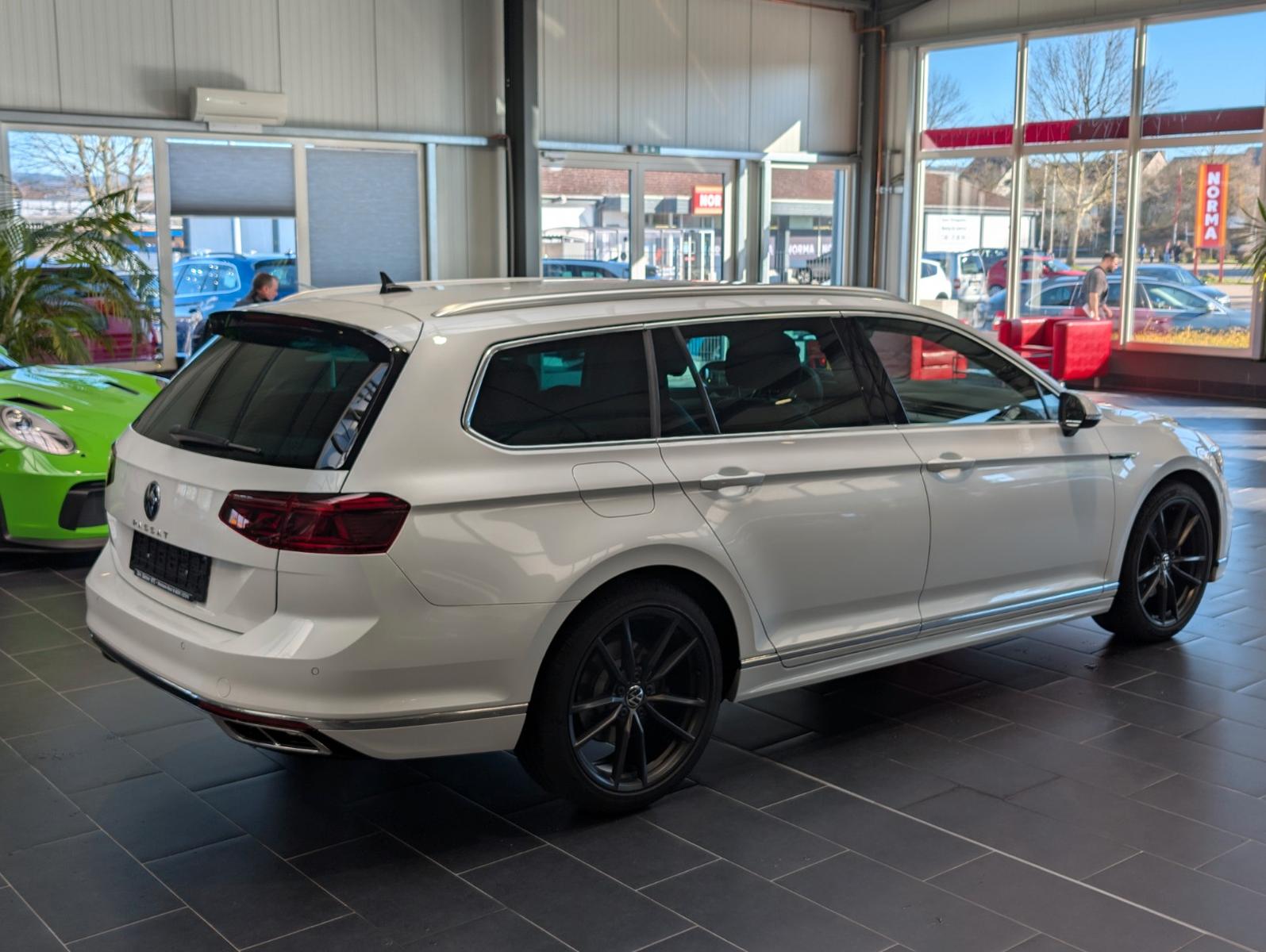 Volkswagen Passat 2.0 TDI DSG Elegance R-Line 8fach, миниатюра 6