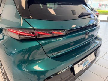Peugeot 308 Allure Hybrid 145 360+Kam.+KeyLess+LED+Navi