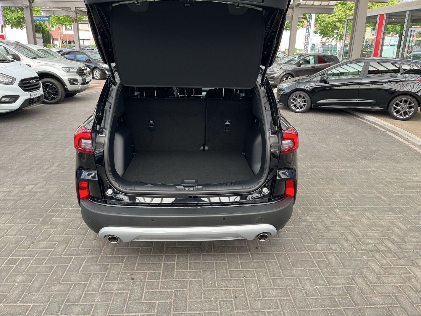 Fahrzeugabbildung Ford Kuga Hybrid Titanium 2.5 Duratec FHEV