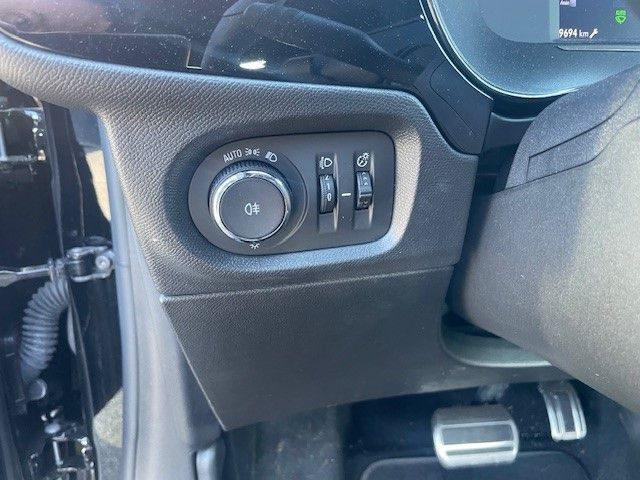 Fahrzeugabbildung Opel Corsa F GS AT+Apple/Android+Sitzhzg+PDC+Lenkrad