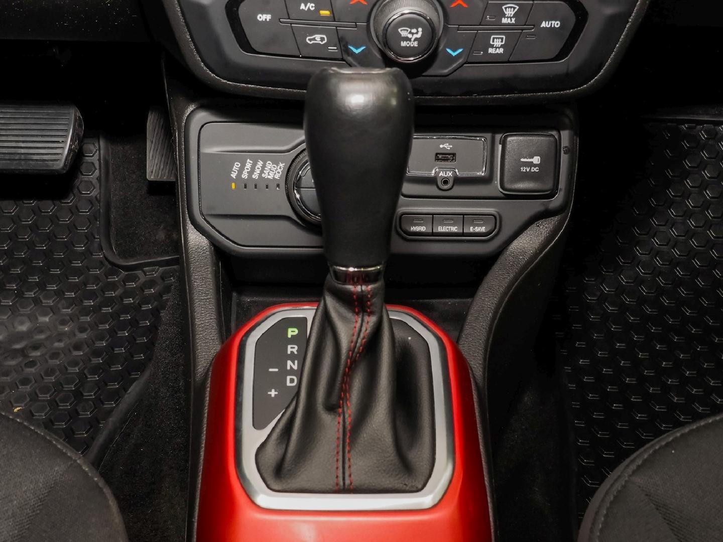 Jeep Renegade Plug-In-Hybrid 4Xe  Navi AHK Voll-LED P