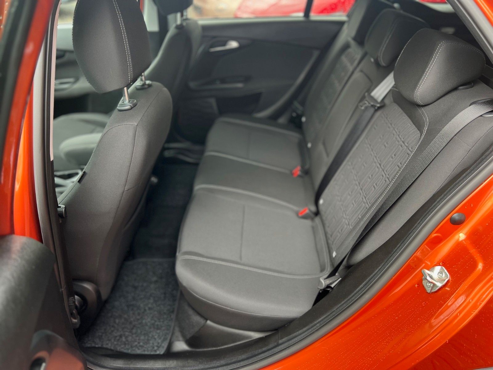 Fahrzeugabbildung Fiat Tipo Cross