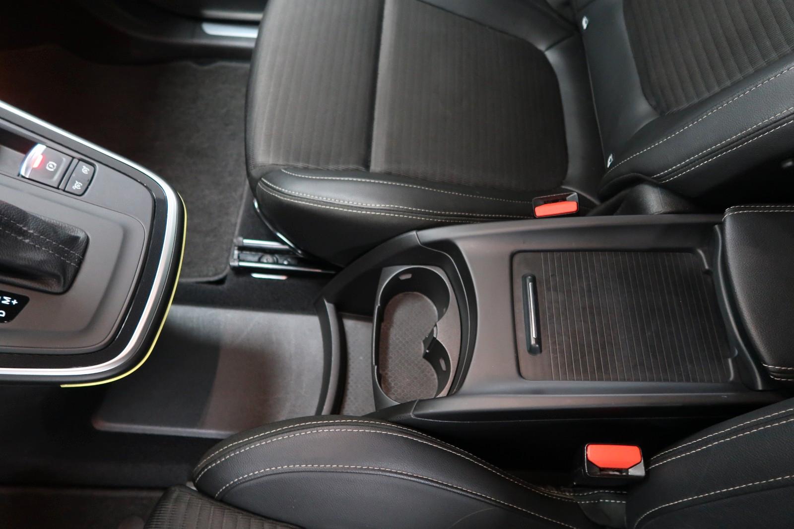 Renault Scenic IV BOSE Edition*Led*Acc*Pdc*Navi*Tüv Neu*