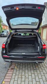 Mercedes-Benz E 220 d T Autom. - - Mercedes-Benz E 220 in Krefeld
