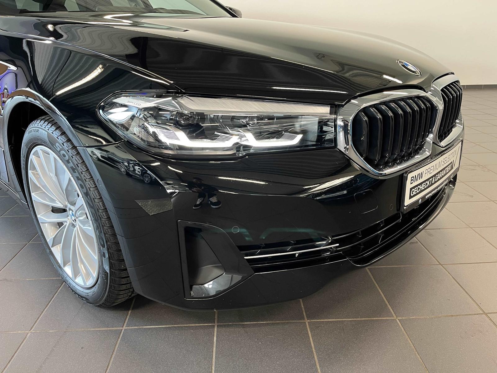 BMW 520i Touring ACC RFK NAVI LED PDC V+H DAB LM
