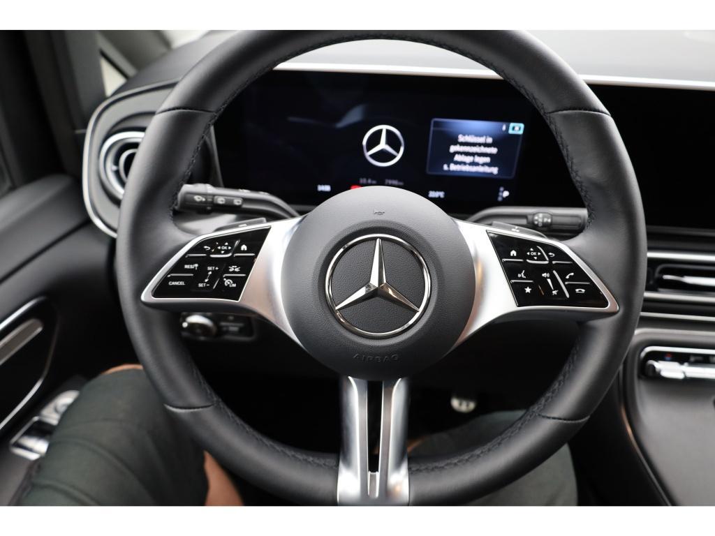 Mercedes-Benz V 220