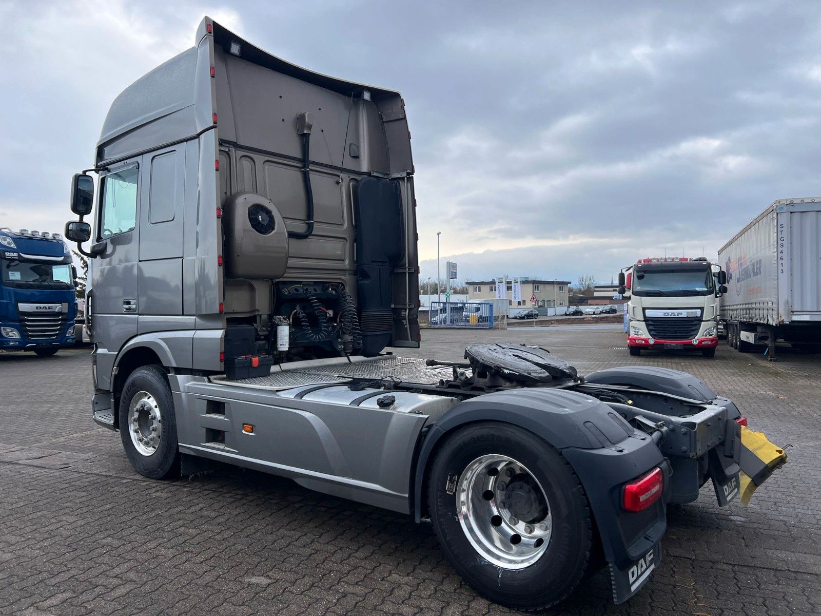 Fahrzeugabbildung DAF XF 480 FT, Intarder, Hydr.