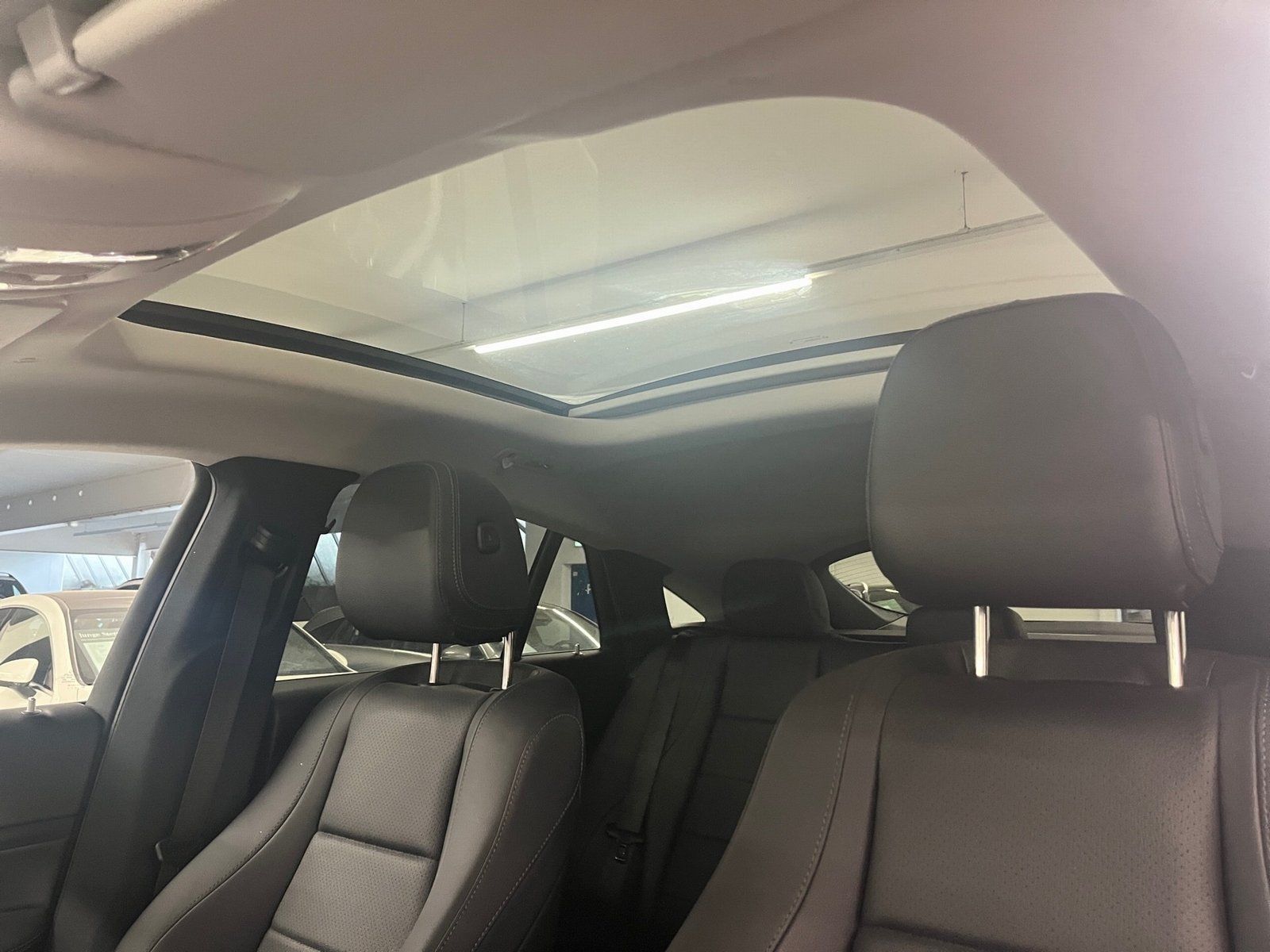 Fahrzeugabbildung Mercedes-Benz GLE 350 de 4M AMG Coupé*Pano*Totwin*AIRMATIC*360