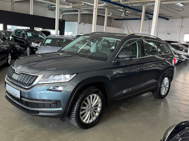 Skoda Kodiaq DSG 4X4 SPORT 7-SITZER ACC AHK LED LEDER