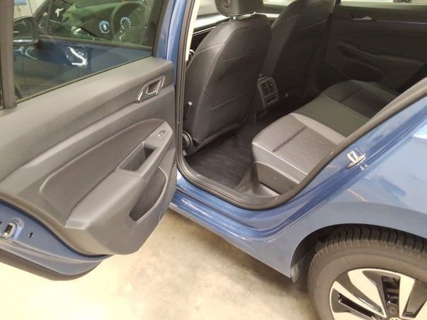 Volkswagen Golf - Bild 6