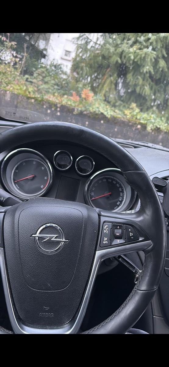 Opel Insignia 2012 — photo 5