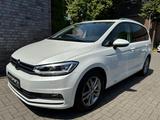 Volkswagen Touran Business AHK STDHZ PANO DYNAUDIO EASYOPEN - Volkswagen Touran: Business